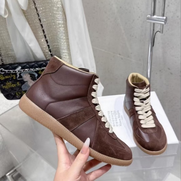 MM6 Maison Martin Margiela Brown High-Top Sneakers with Cream Laces - Picture 5 of 9